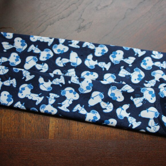 Snoopy Men's Neck Tie ~ Blue / Joe Cool / Sunglasses - Picture 2 of 6
